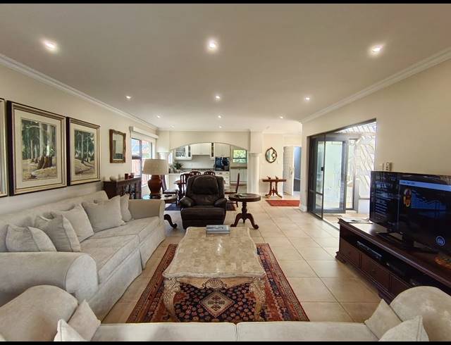 4 BEDROOM HOUSE FOR SALE IN PORT ZIMBALI ESTATE